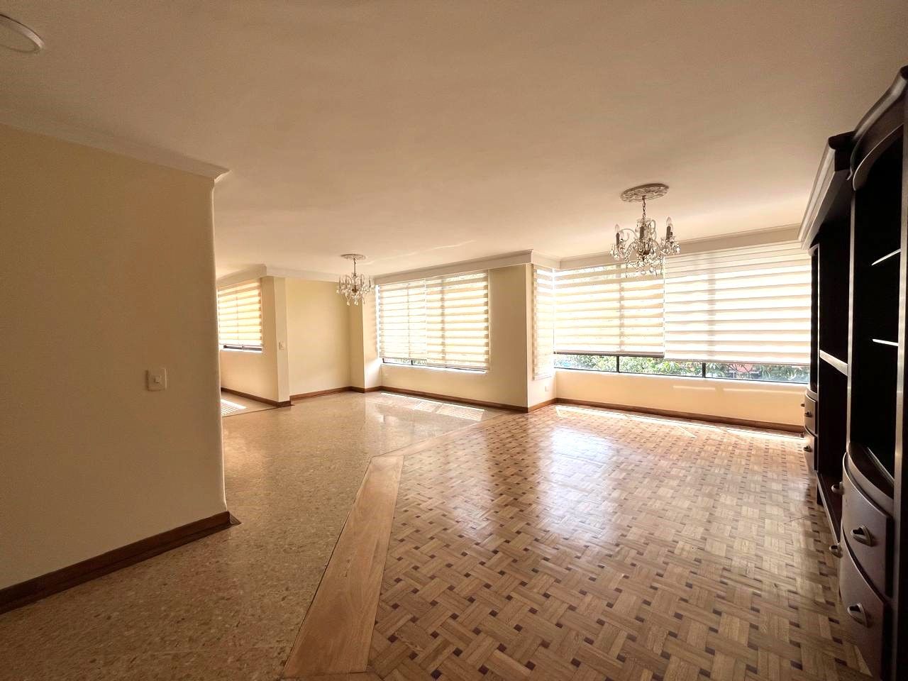 Apartamento en arriendo Antioquia Medellín El Castillo 155 m2 Habitaciones 3 Baños 3 Garajes 2 Precio $5650000