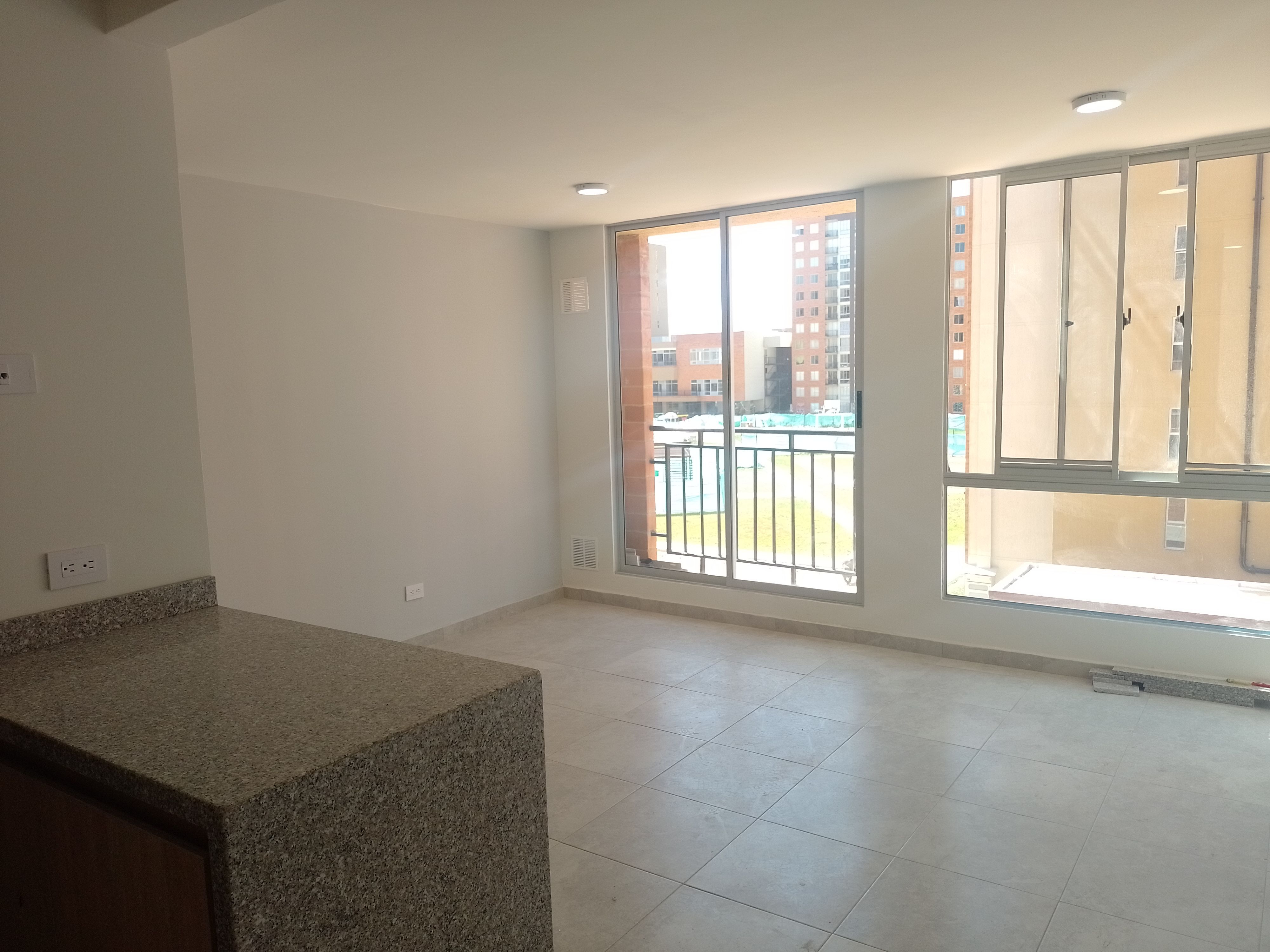 Apartamento en arriendo o venta Cundinamarca Madrid Lotero Ii 60 m2 Habitaciones 3 Baños 2 Garajes 6 Precio venta $240000000 Precio arriendo $1150000