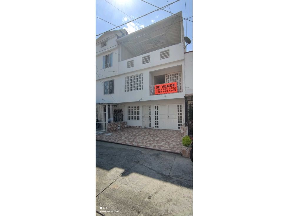 Casa en venta Valle Del Cauca Palmira Asd 215 m2 Habitaciones 5 Baños 4 Garajes 1 Precio $650000000