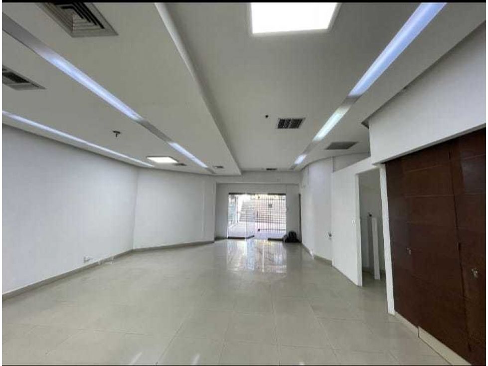 Local en venta Antioquia Medellín La Candelaria 110 m2 Habitaciones 0 Baños 2 Garajes 0 Precio $790000000