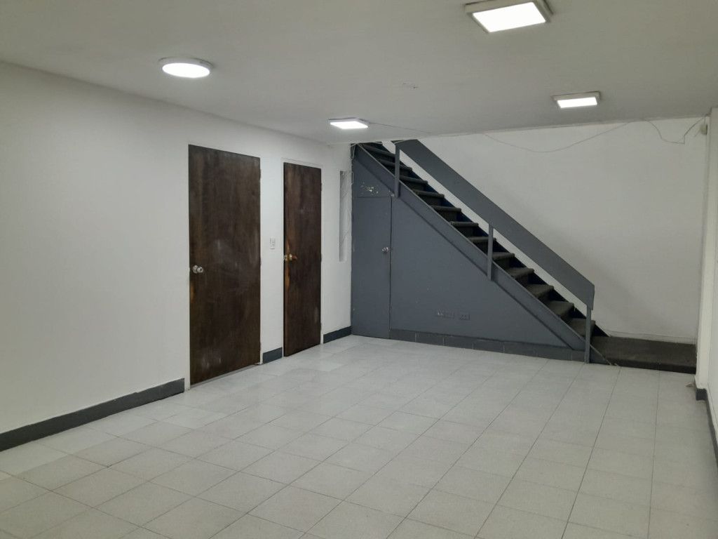 Local en arriendo Valle Del Cauca Cali Sector Patio Bonito 117 m2 Habitaciones 0 Baños 2 Garajes 1 Precio $4200000