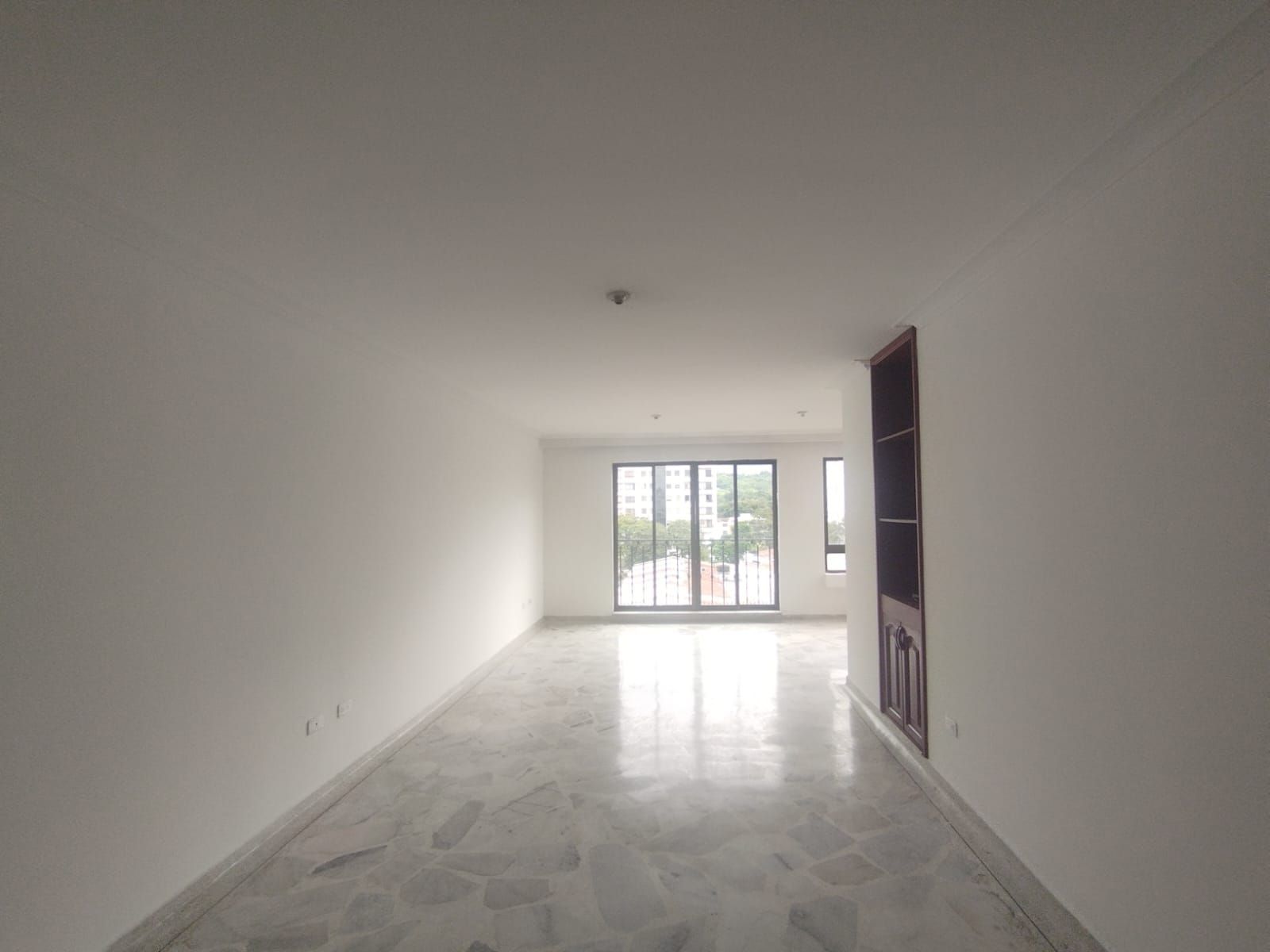 Apartamento en arriendo Risaralda Pereira Los Angeles 120 m2 Habitaciones 3 Baños 2 Garajes 2 Precio $3200000