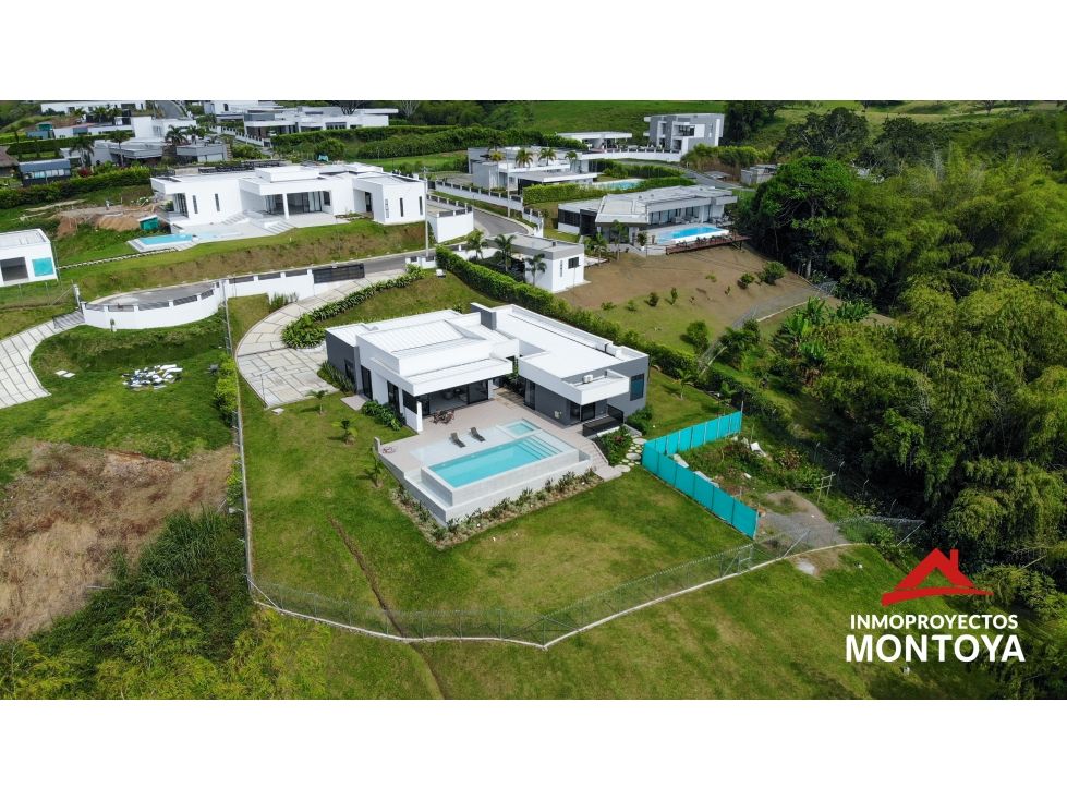 Casa Campestre en venta Risaralda Pereira Pereira 377 m2 Habitaciones 5 Baños 7 Garajes 10 Precio $1900000000