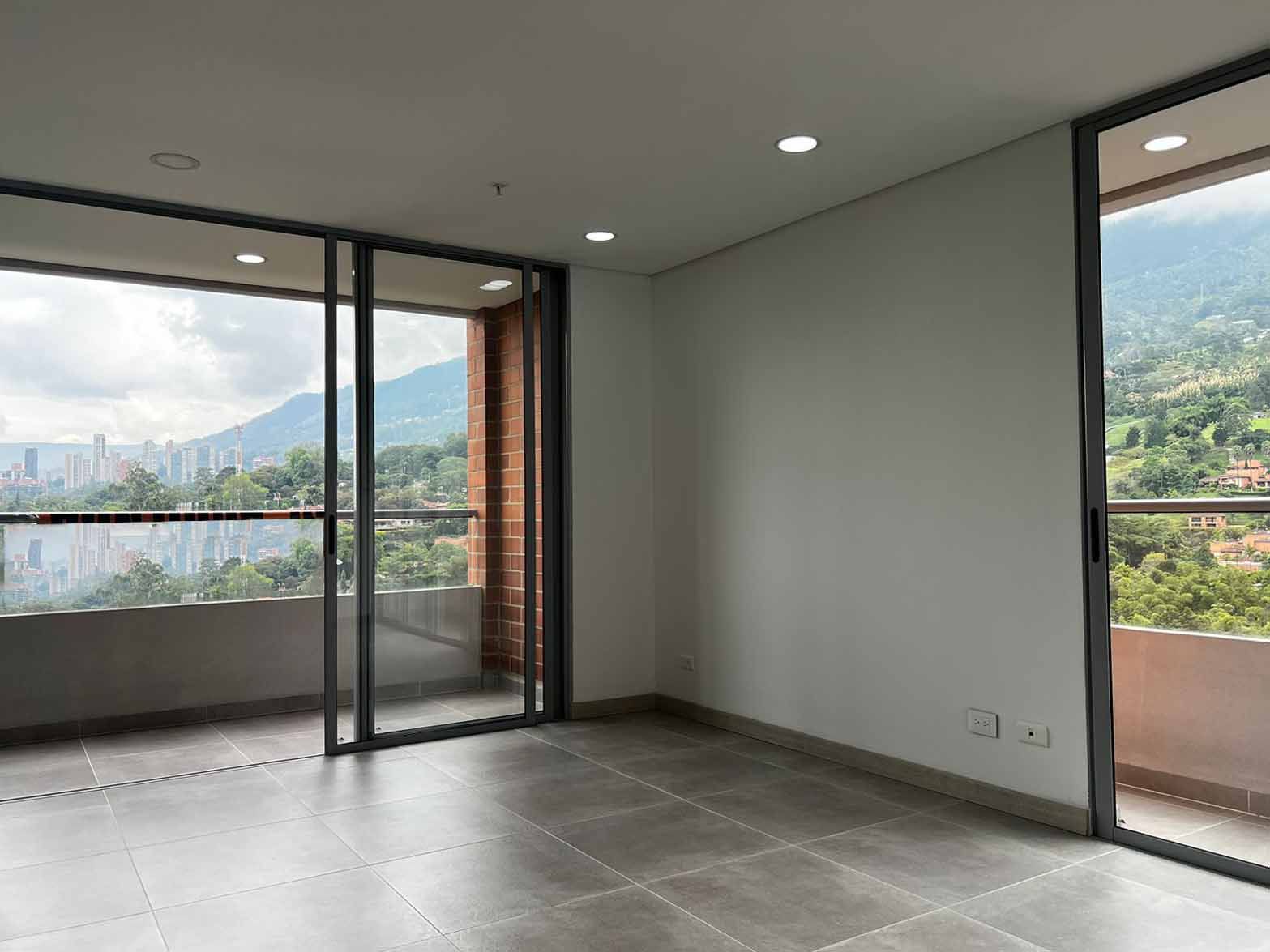 Apartamento en arriendo Antioquia Envigado El Chocho 85 m2 Habitaciones 3 Baños 2 Garajes 2 Precio $4350000