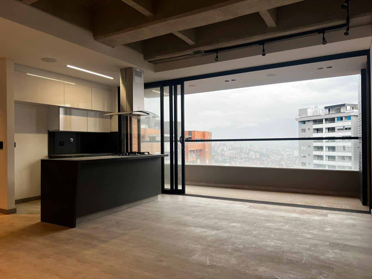 Apartamento en arriendo Antioquia Envigado Alto De Misael 96 m2 Habitaciones 2 Baños 2 Garajes 2 Precio $5100000