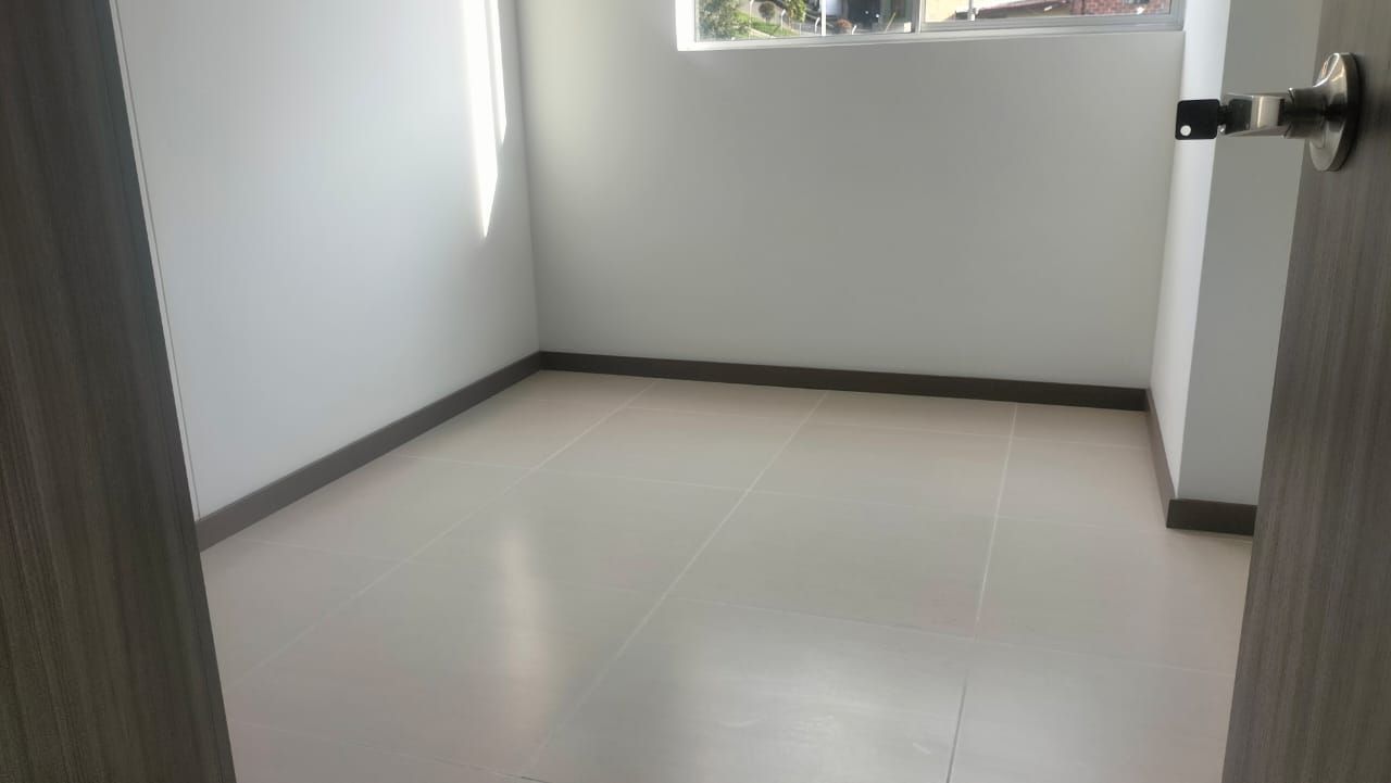 Apartamento en arriendo Antioquia Sabaneta La Florida 62 m2 Habitaciones 3 Baños 2 Garajes 1 Precio $2600000