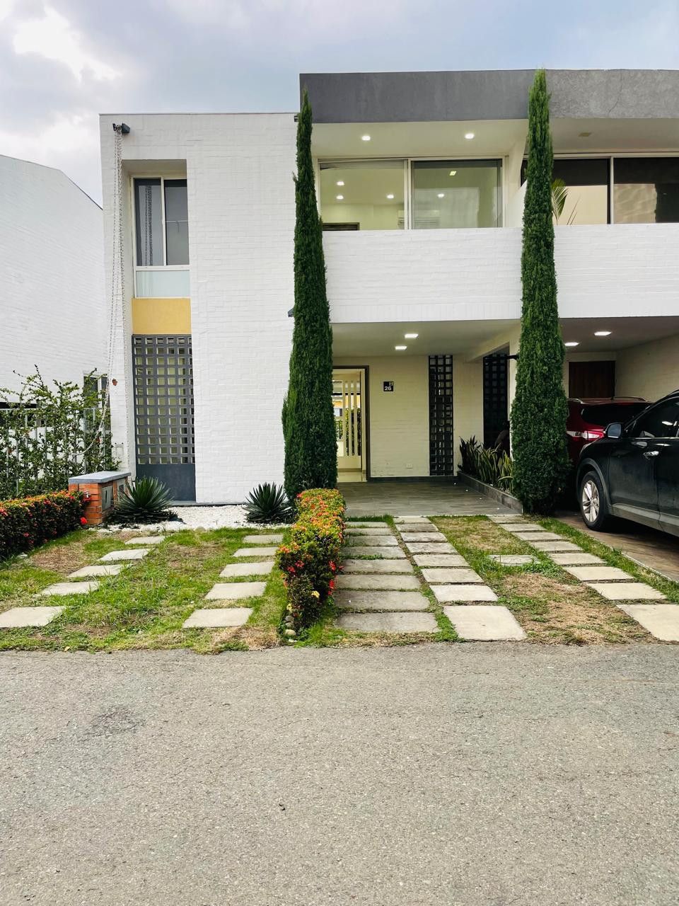 Casa en venta Valle Del Cauca Jamundí Ub Paisajes Del Castillo 169 m2 Habitaciones 3 Baños 3 Garajes 3 Precio $500000000