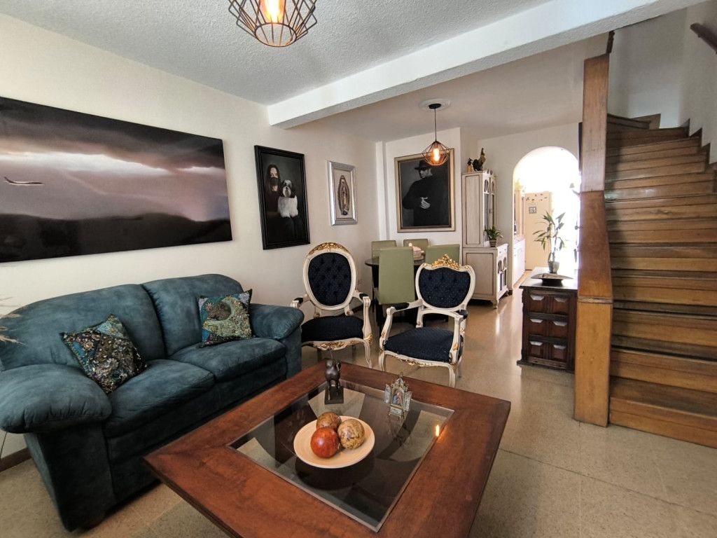 Casa en venta Antioquia Medellín San Bernardo 97 m2 Habitaciones 4 Baños 3 Garajes 1 Precio $630000000