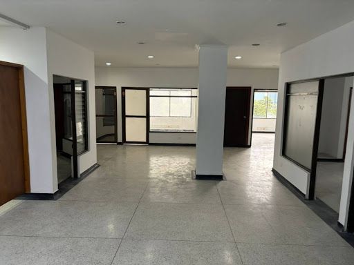 Casa en arriendo Risaralda Pereira Centenario 874 m2 Habitaciones 8 Baños 9 Garajes 8 Precio $16000000