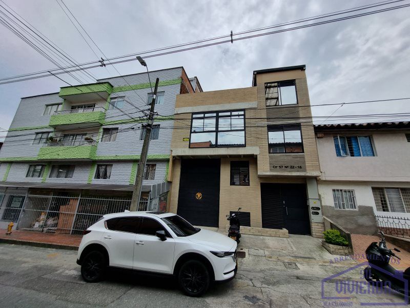 Edificio en venta Antioquia Medellín La Alpujarra 322 m2 Habitaciones 0 Baños 2 Garajes 2 Precio $1400000000