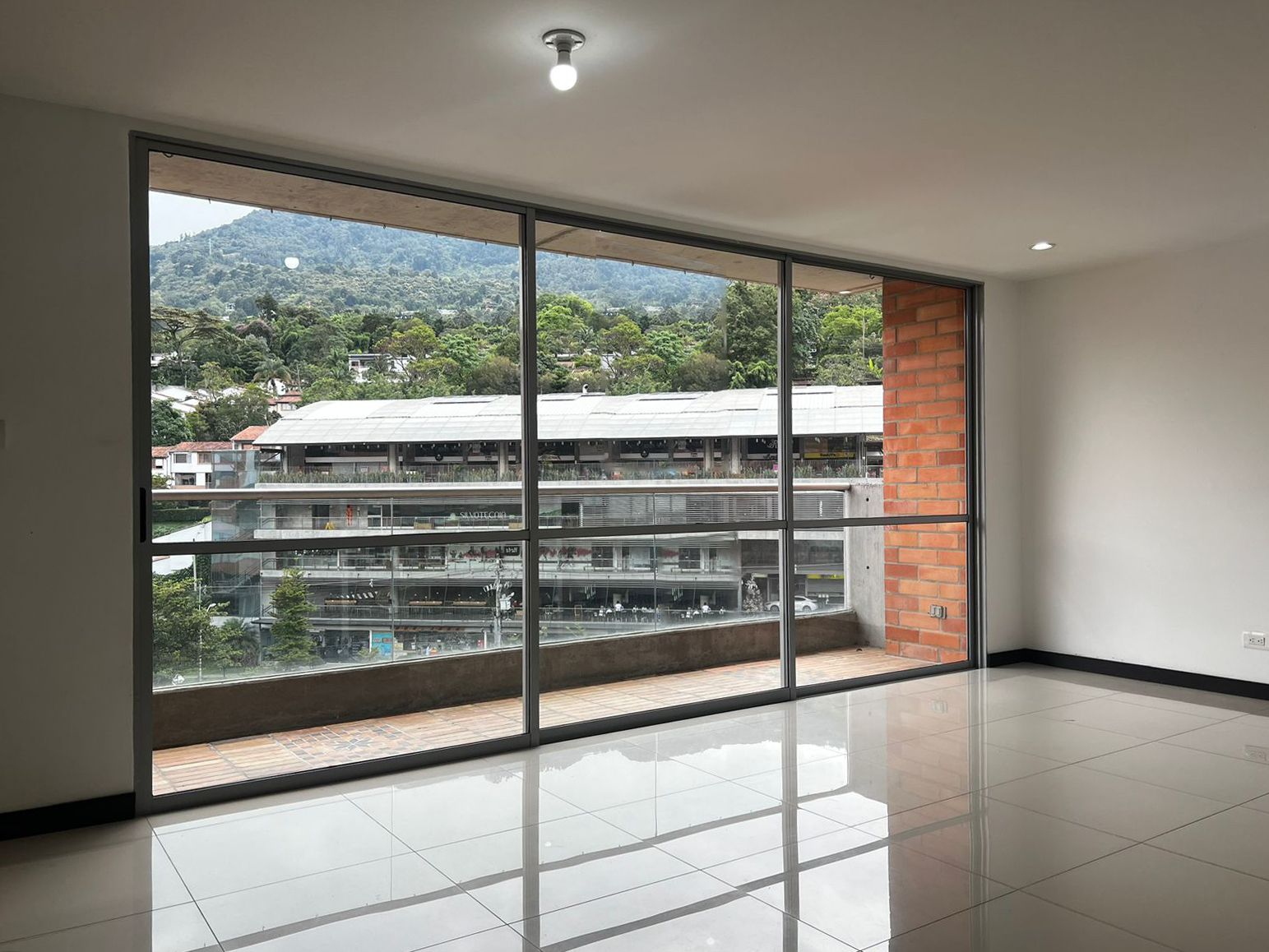 Apartamento en arriendo Antioquia Envigado Las Palmas 110 m2 Habitaciones 3 Baños 3 Garajes 1 Precio $4150000