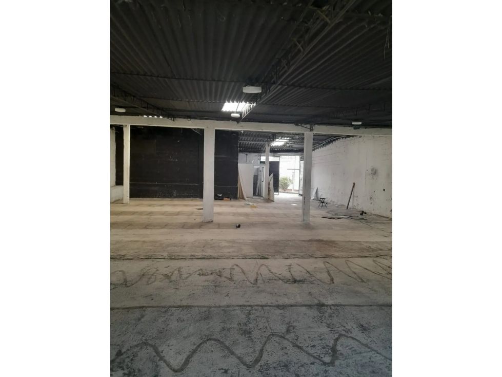 Bodega en arriendo Caldas Manizales Morrogacho 210 m2 Habitaciones 0 Baños 1 Garajes 0 Precio $4500000