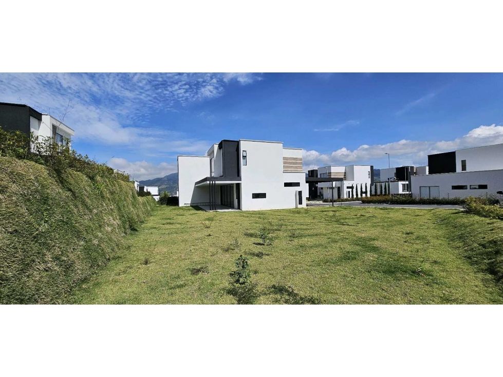 Casa Campestre en venta Risaralda Dosquebradas Br Bellavista Et I 283 m2 Habitaciones 6 Baños 6 Garajes 2 Precio $1400000000