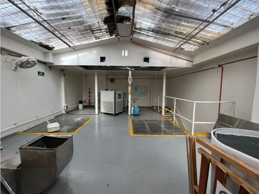 Casa en venta Valle Del Cauca Cali El Cedro 320 m2 Habitaciones 7 Baños 3 Garajes 1 Precio $830000000