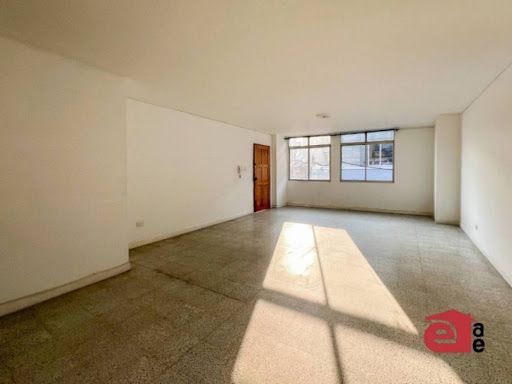 Apartamento en arriendo Antioquia Envigado Zona Centro 140 m2 Habitaciones 4 Baños 2 Garajes 0 Precio $2600000