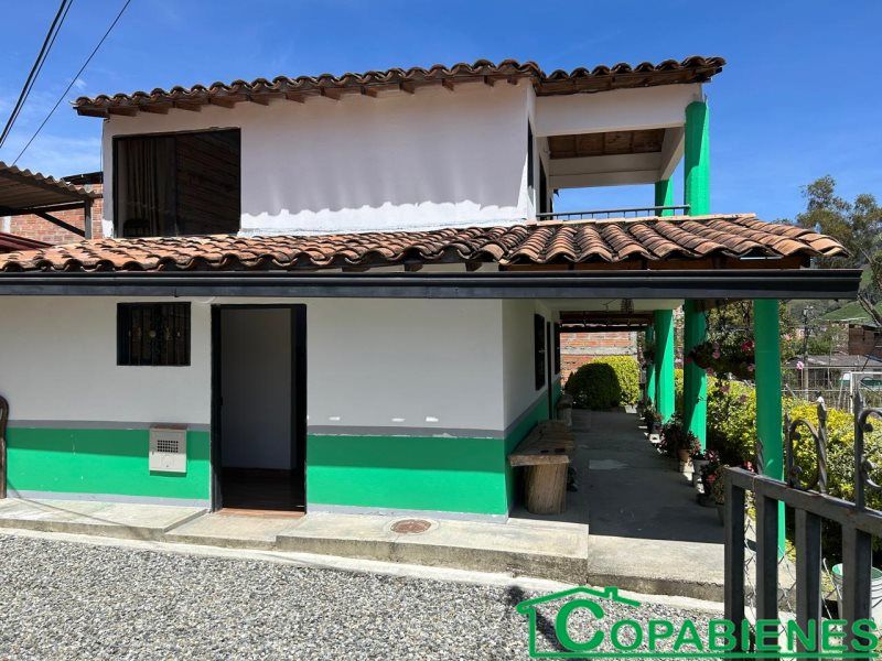 Casa en venta Antioquia Belmira Belmira 173 m2 Habitaciones 3 Baños 2 Garajes 0 Precio $300000000