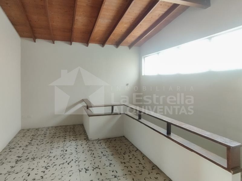 Casa en arriendo o venta Antioquia Medellín San Benito 134 m2 Habitaciones 3 Baños 2 Garajes 0 Precio venta $380000000 Precio arriendo $3000000