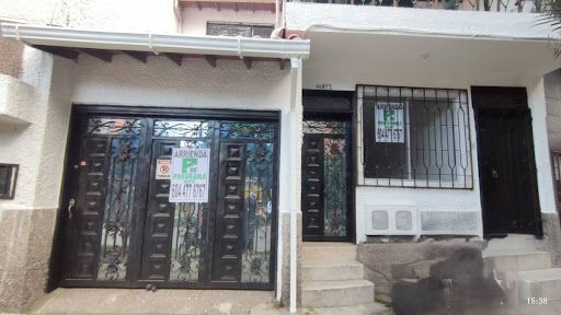 Casa en arriendo Antioquia Medellín La America 100 m2 Habitaciones 4 Baños 2 Garajes 1 Precio $2400000