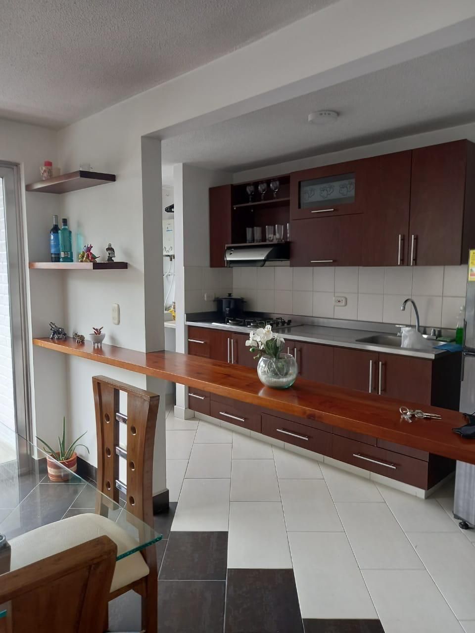 Apartamento en arriendo Antioquia Medellín La Milagrosa 72 m2 Habitaciones 3 Baños 2 Garajes 0 Precio $4500000
