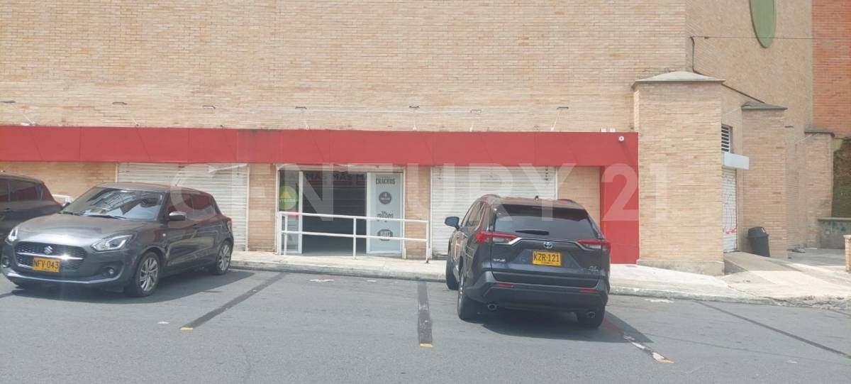 Local en arriendo Antioquia Sabaneta Betania 329 m2 Habitaciones 0 Baños 1 Garajes 0 Precio $15000000