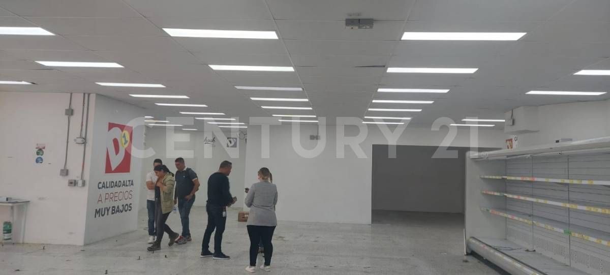 Local en arriendo Antioquia Sabaneta Betania 329 m2 Habitaciones 0 Baños 1 Garajes 0 Precio $15000000