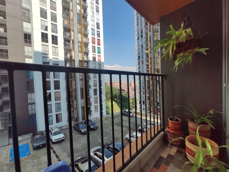 Apartamento en venta Antioquia Medellín La Colina 54 m2 Habitaciones 3 Baños 2 Garajes 0 Precio $270000000