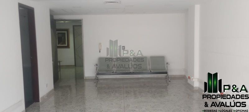 Oficina en arriendo Antioquia Medellín Loma De Los Bernal 43 m2 Habitaciones 0 Baños 1 Garajes 0 Precio $5300000