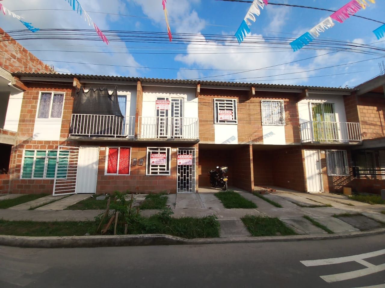 Casa en arriendo Valle Del Cauca Candelaria Santa Rosa 72 m2 Habitaciones 2 Baños 2 Garajes 1 Precio $500000