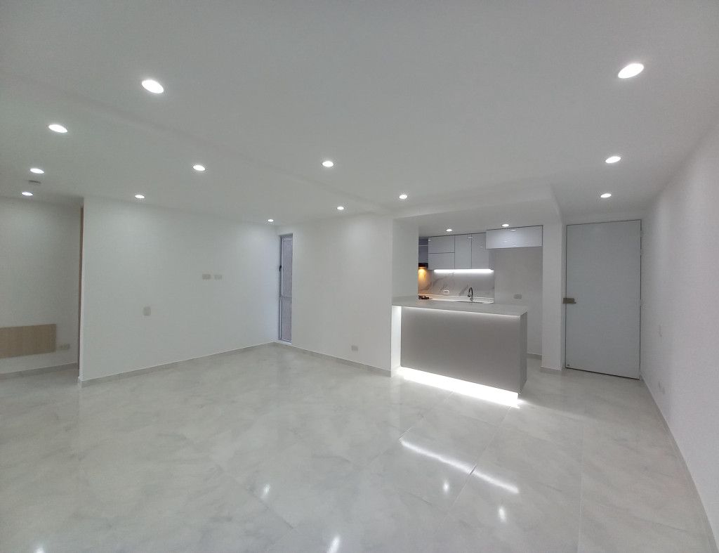 Apartamento en arriendo Valle Del Cauca Cali Ciudad Real 56 m2 Habitaciones 2 Baños 2 Garajes 0 Precio $1350000