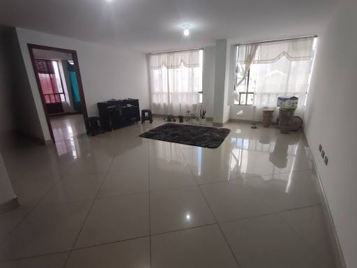 Apartamento en venta Cundinamarca Bogotá Villas De Granada Et I 67 m2 Habitaciones 3 Baños 2 Garajes 0 Precio $280000000