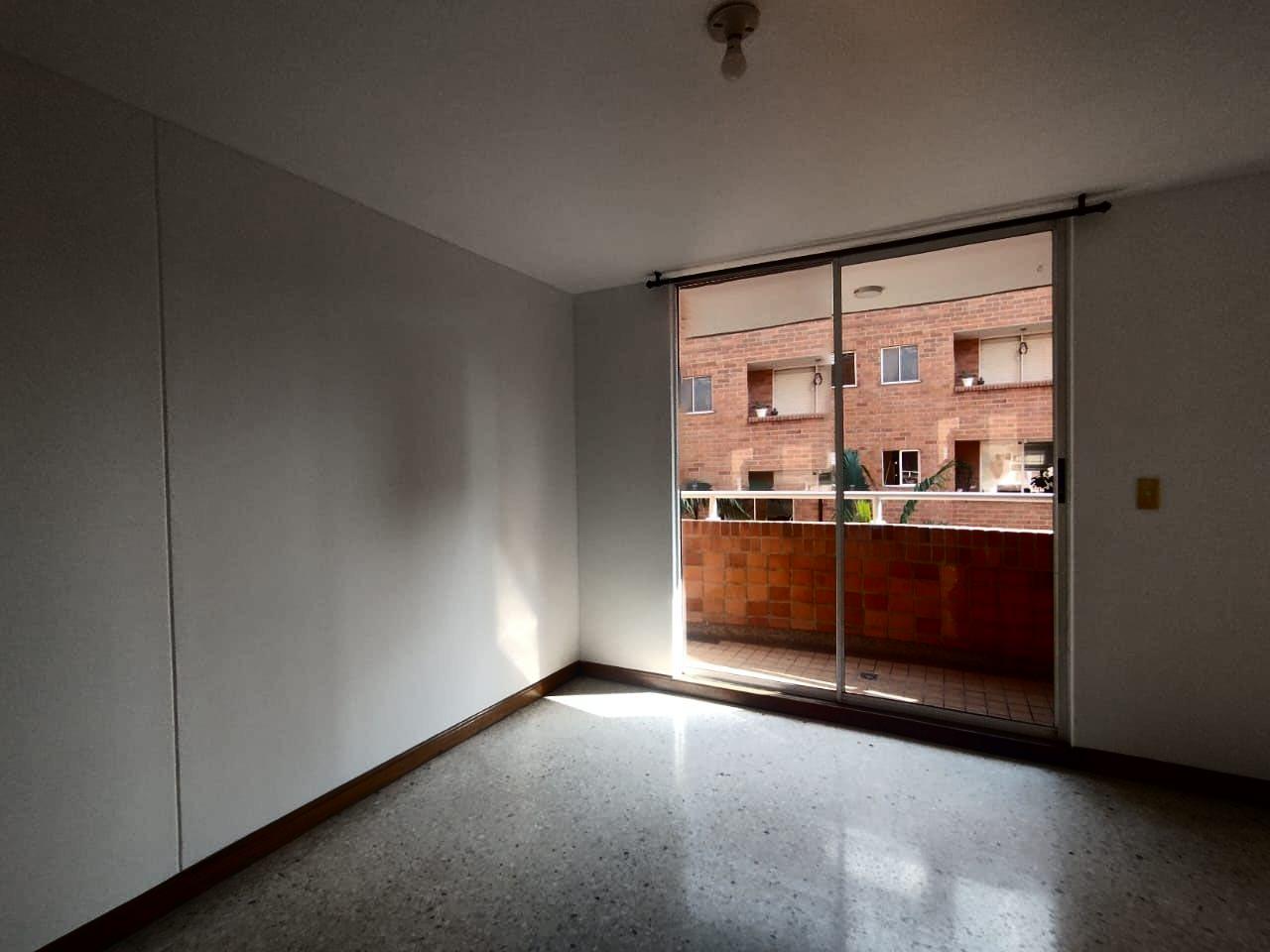Apartamento en arriendo Antioquia Medellín Doña Maria 117 m2 Habitaciones 3 Baños 2 Garajes 2 Precio $4200000