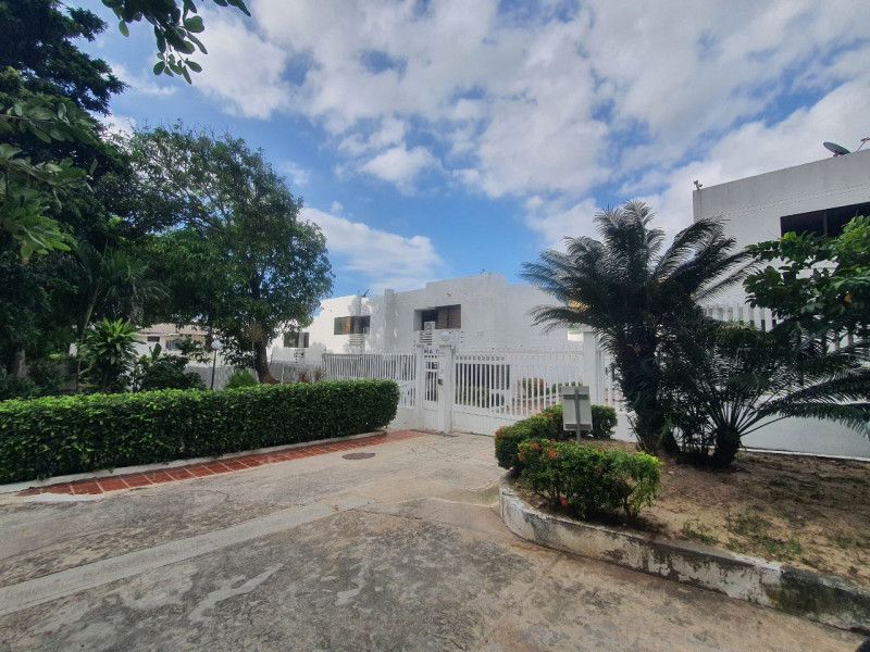 Casa en arriendo Atlántico Barranquilla Altos Del Prado 140 m2 Habitaciones 3 Baños 3 Garajes 1 Precio $2925000