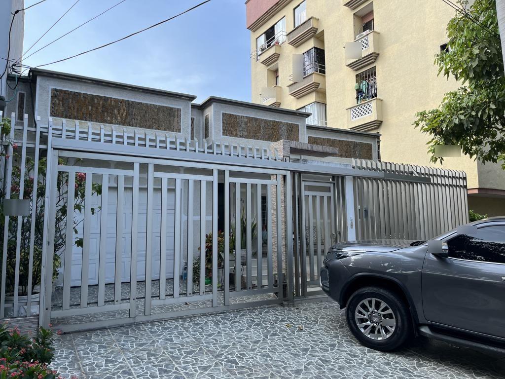 Casa en venta Atlántico Barranquilla El Recreo 300 m2 Habitaciones 4 Baños 3 Garajes 0 Precio $700000000