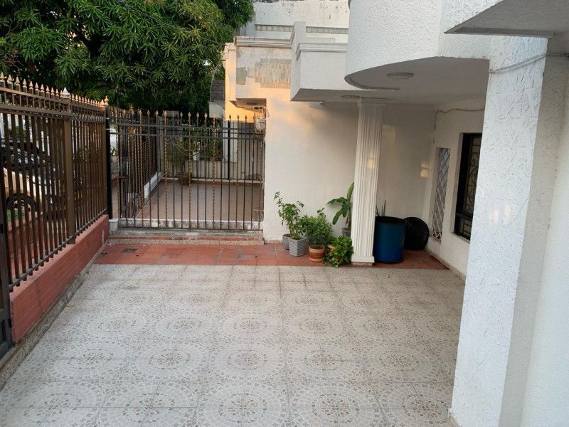 Casa en venta Atlántico Barranquilla Nueva Granada 232 m2 Habitaciones 4 Baños 3 Garajes 1 Precio $550000000