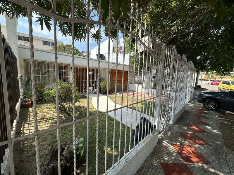 Casa en arriendo Atlántico Barranquilla La Campiña 300 m2 Habitaciones 5 Baños 4 Garajes 2 Precio $6000000