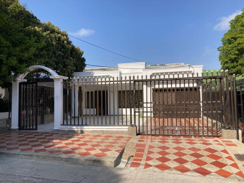 Casa en venta Atlántico Barranquilla Ciudad Jardin 225 m2 Habitaciones 3 Baños 2 Garajes 2 Precio $630000000
