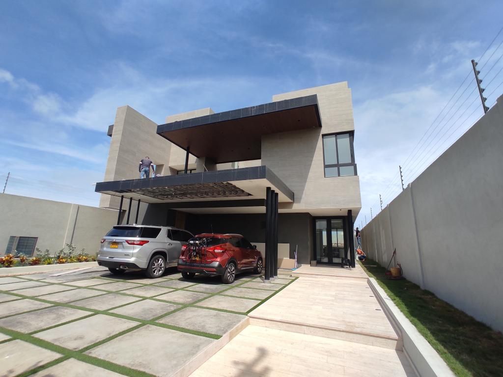Casa en venta Atlántico Puerto Colombia Puerto Colombia 1000 m2 Habitaciones 4 Baños 6 Garajes 4 Precio $4200000000