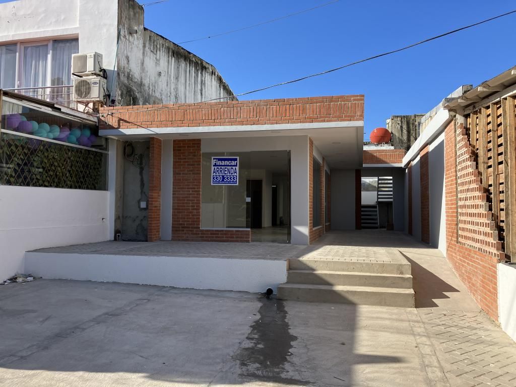 Local en arriendo Atlántico Puerto Colombia Urbanizacion Los Corales 194 m2 Habitaciones 0 Baños 2 Garajes 0 Precio $5000000