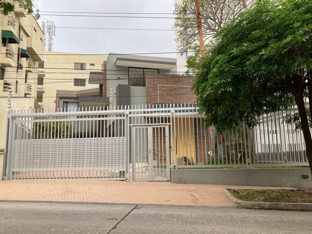 Casa en venta Atlántico Barranquilla Altos De Riomar 455 m2 Habitaciones 3 Baños 4 Garajes 3 Precio $3090000000