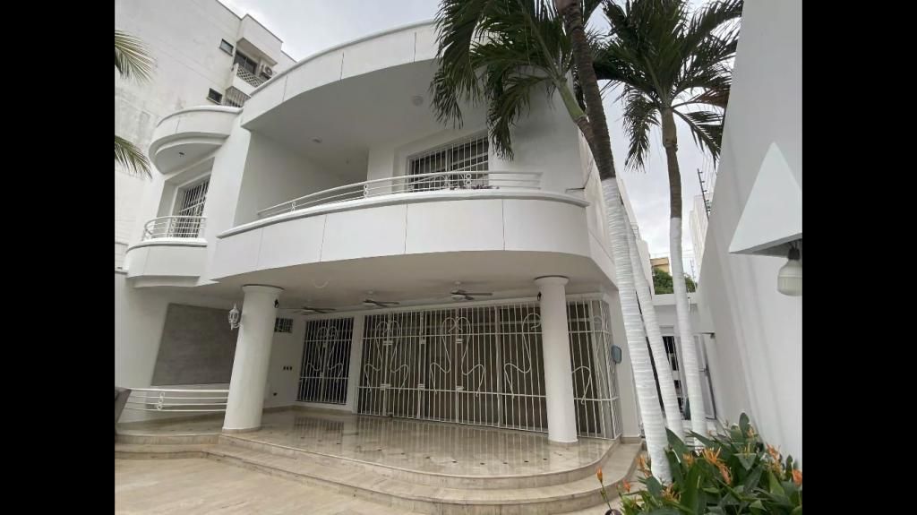 Casa en arriendo Atlántico Barranquilla Altos Del Limon 600 m2 Habitaciones 4 Baños 4 Garajes 5 Precio $18000000
