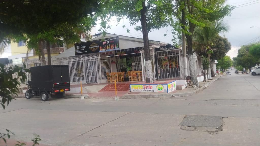 Casa en venta Atlántico Barranquilla Alboraya 300 m2 Habitaciones 6 Baños 4 Garajes 0 Precio $450000000