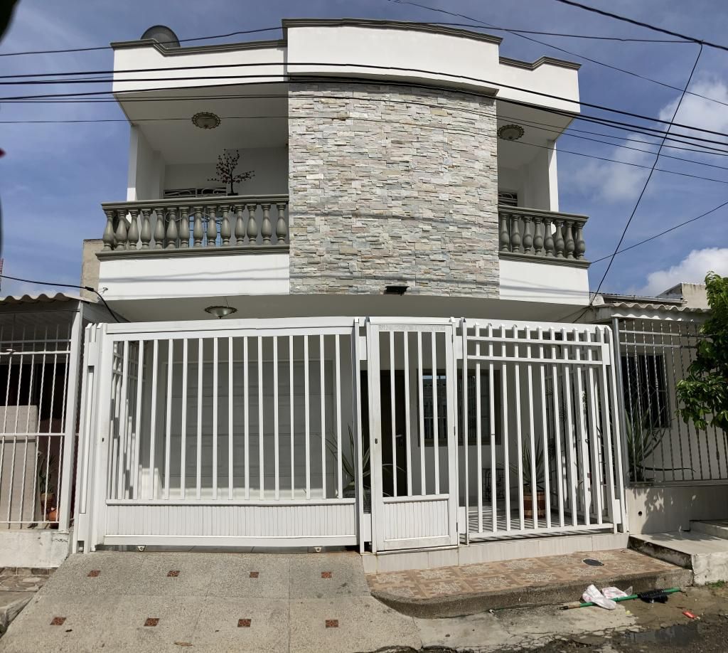 Casa en venta Atlántico Soledad Los Almendros 144 m2 Habitaciones 4 Baños 3 Garajes 1 Precio $250000000