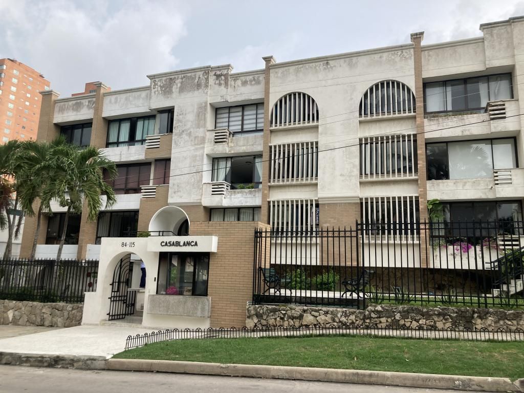 Apartamento en venta Atlántico Barranquilla Riomar 147 m2 Habitaciones 3 Baños 3 Garajes 1 Precio $400000000