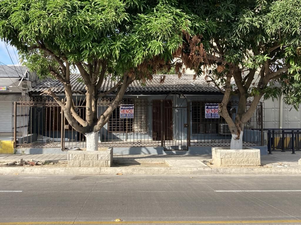 Casa en venta Atlántico Barranquilla El Carmen 250 m2 Habitaciones 3 Baños 1 Garajes 1 Precio $450000000
