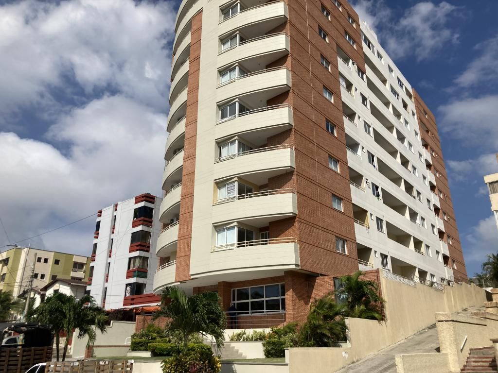 Apartamento en venta Atlántico Barranquilla Ciudad Jardin 162 m2 Habitaciones 4 Baños 3 Garajes 2 Precio $595000000