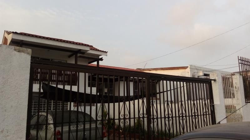 Casa en venta Atlántico Barranquilla Ciudad Jardin 290 m2 Habitaciones 7 Baños 5 Garajes 2 Precio $1200000000
