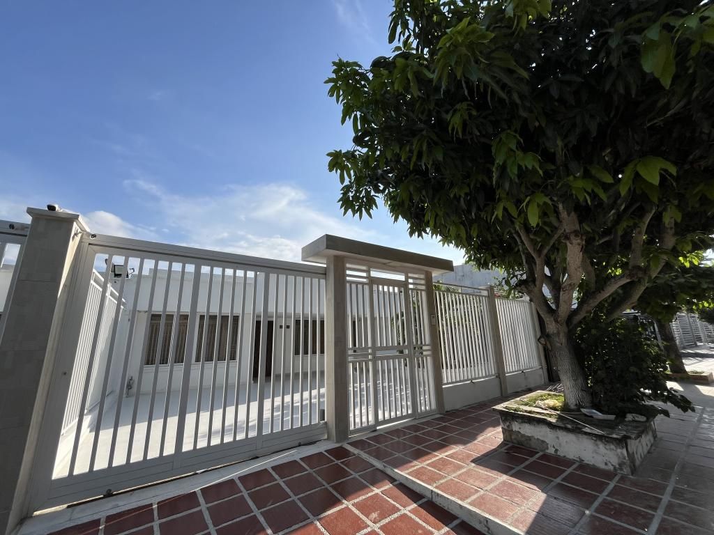 Casa en arriendo Atlántico Barranquilla Ciudad Jardin 450 m2 Habitaciones 4 Baños 3 Garajes 1 Precio $5000000