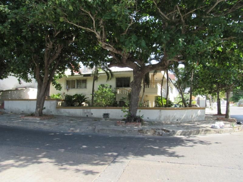Casa en venta Atlántico Barranquilla La Cumbre 390 m2 Habitaciones 5 Baños 4 Garajes 1 Precio $700000000