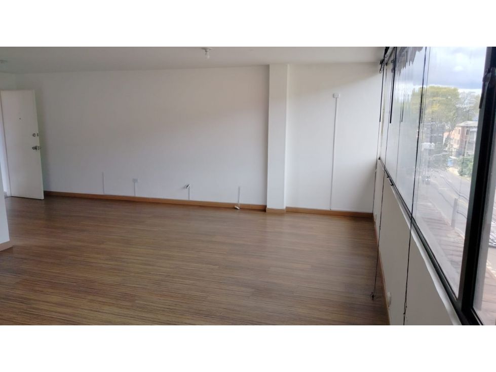 Oficina en arriendo Cundinamarca Bogotá Alfonso López 53 m2 Habitaciones 0 Baños 1 Garajes 0 Precio $1900000