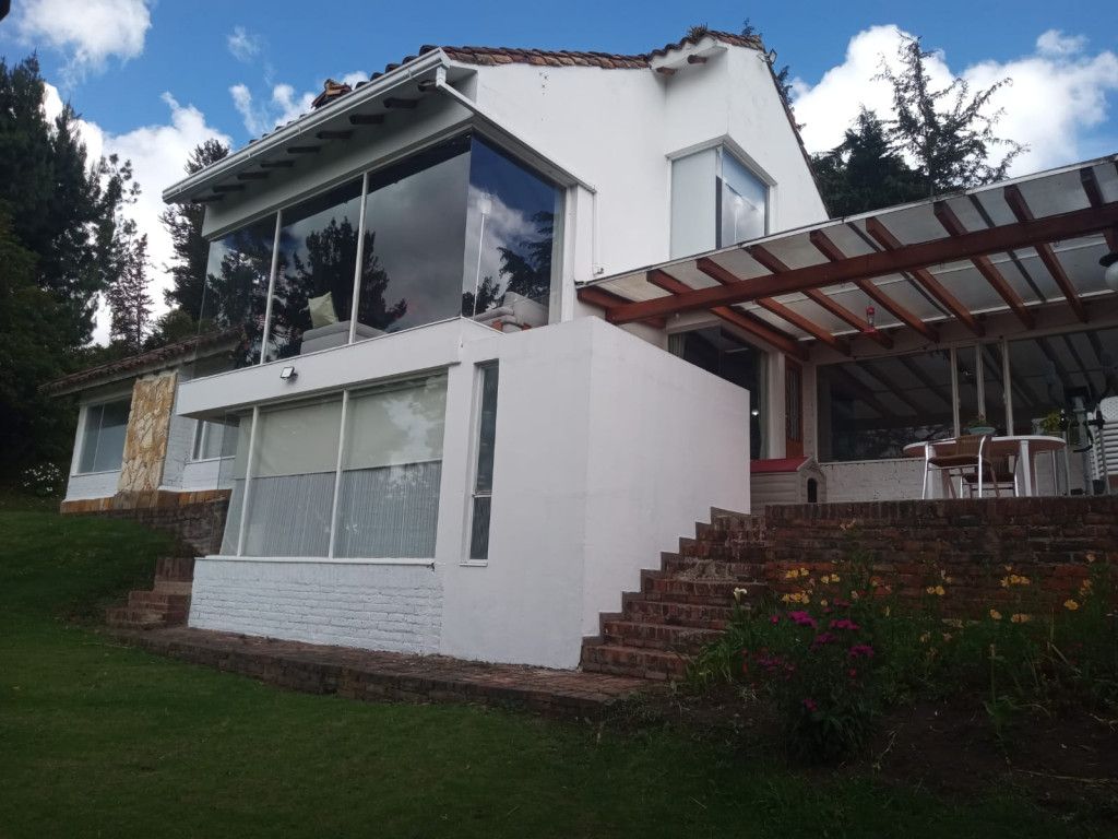 Casa en venta Cundinamarca Chía Chia 290 m2 Habitaciones 5 Baños 5 Garajes 8 Precio $1500000000